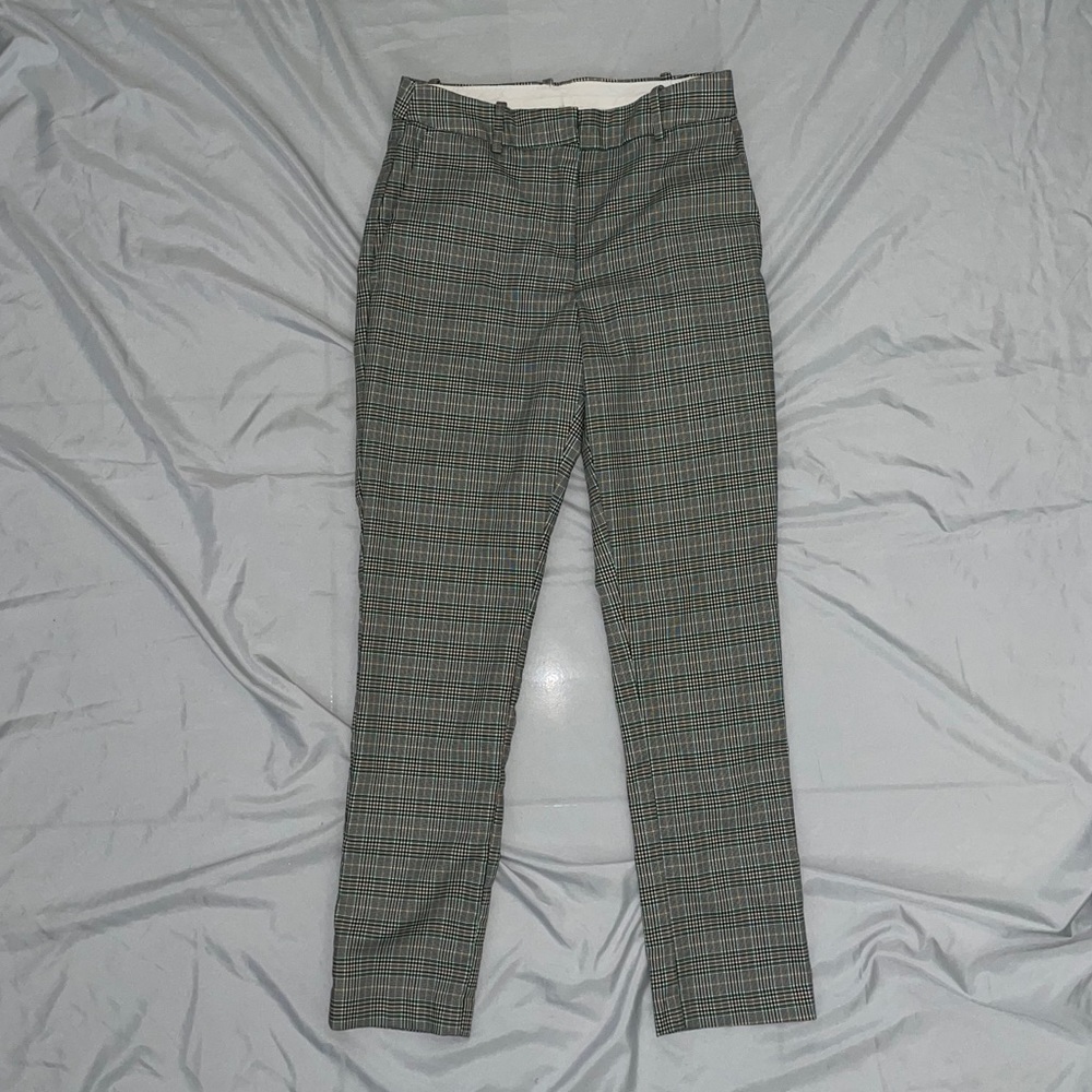 Women’s H&M plaid trousers